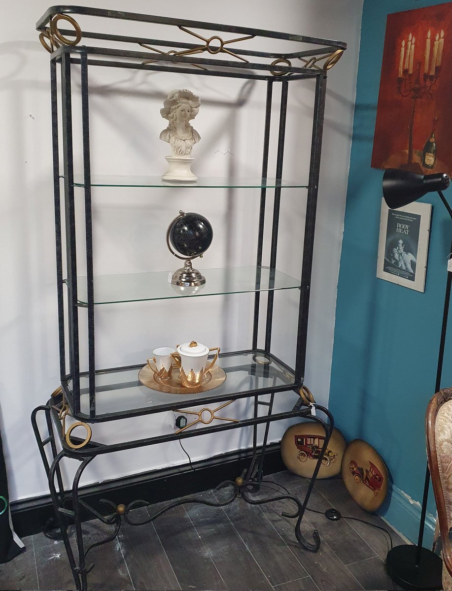 TwistedVintage6's tweet photo. We do love a comfy sofa 😀another mix of lovely things. The painting of the beautiful lady is the one used on #Cadburys sweet tins back in the day. Always worth a browse #fleamarket #vintage #gloucestercitycentre #SmallBusiness #retro #janners https://t.co/Xizi5bZcaO