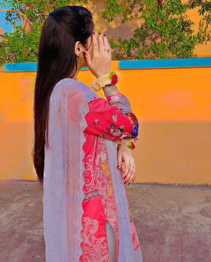 zuni_honneyBee's tweet photo. You look beautiful when you are compassionate and honest.
#ImranKhanPTI 
#CipherCase https://t.co/9xGgb6AADM