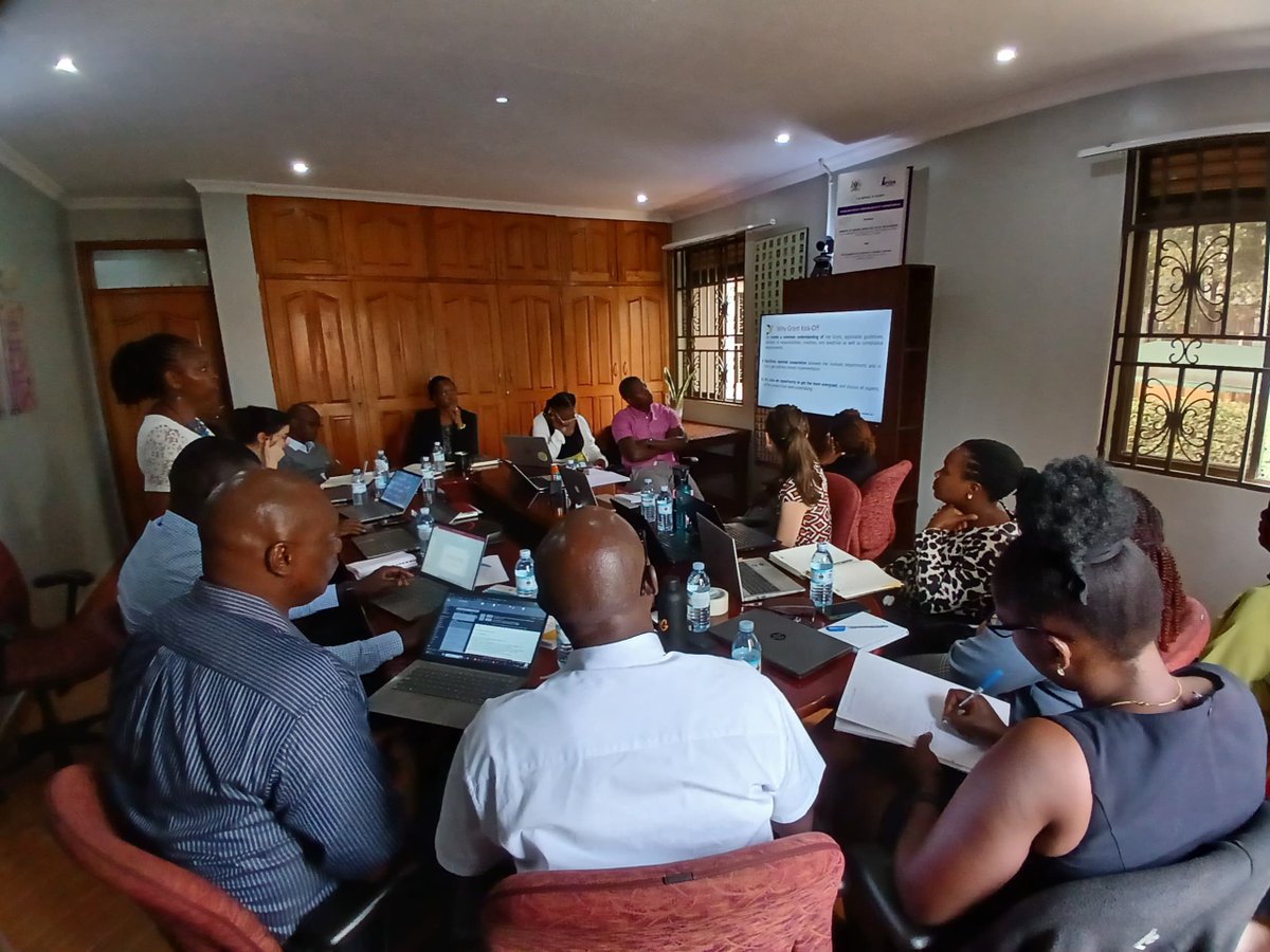 FIDA_Uganda's tweet photo. #WomenWorkers
#GenderBasedDiscrimination
Today FIDA Uganda is holding an implementation meeting with ENABEL in relation to a project which aims to improve the working conditions of young women employed in Agriculture, Tourism and Hospitality sectors in the Albertine and Rwenzori Region.
The project not only aims to promote better treatment of these women but also hopes to address and eliminate Gender Based Discrimination experienced by women workers in these regions.