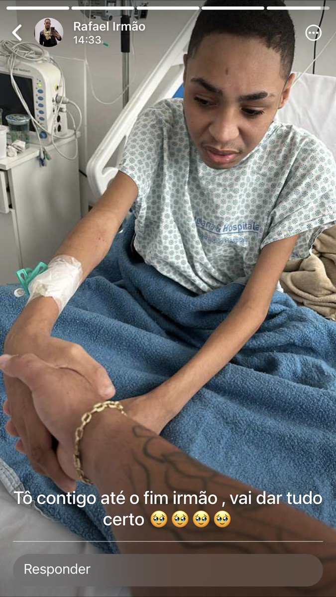 Bom dia, eu peço a todos que poderem ajudar compartilhando para que possa chegar em alguém consiga ajudar o meu irmão, ele precisa ser transferi urgente para um hospital grande para que possamos ajudar ele na luta pra sobreviver, ele está internado no upa de Del Castilho