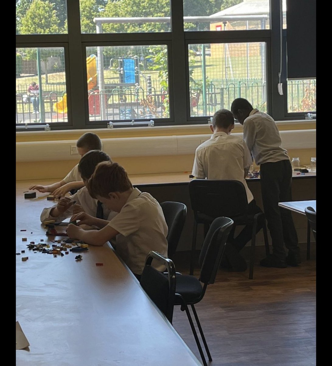 Chances_Edu's tweet image. Chances would like to thank the @normantrust who have kindly funded the school to be able to develop students self confidence through minor projects! The money will be an amazing help to support our children 👏