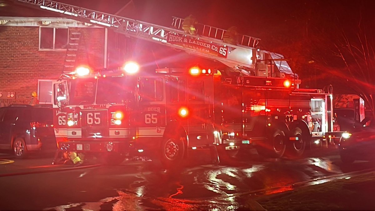 65Truck 1st in on the 28-41 box last night! C65 established command. Crews had heavy fire conditions. No injuries Photo courtesy of two idiots buffing  on FB
