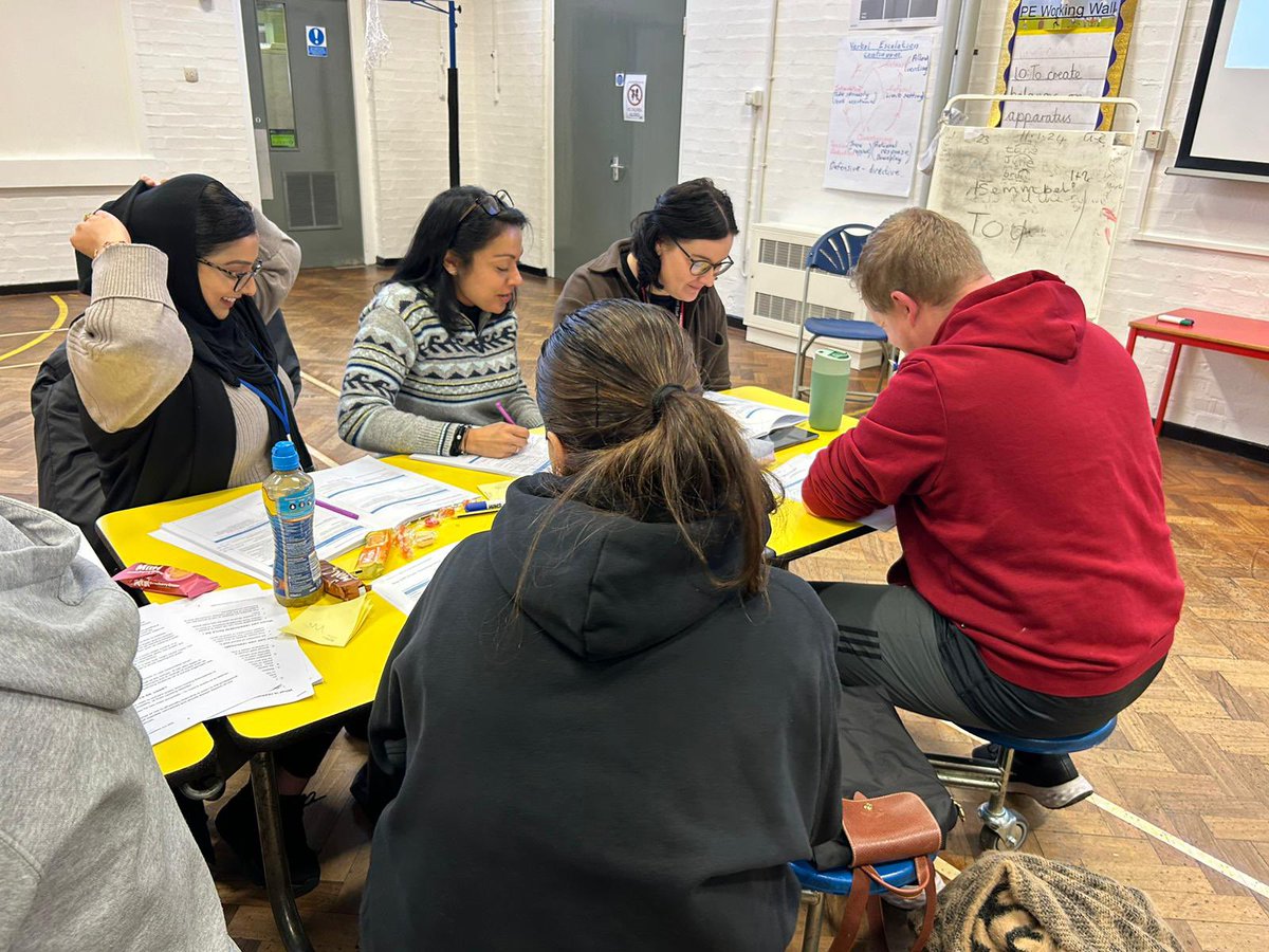 wyndclf's tweet photo. Day 2 of our safety intervention training has started well. Staff have discussed distress behaviours and the appropriate staff response
#LeighTrust #CPI #behaviourinfluencesbehaviour https://t.co/ztyYb8nEvk