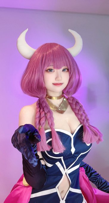 Twitterのコスプレ画像3