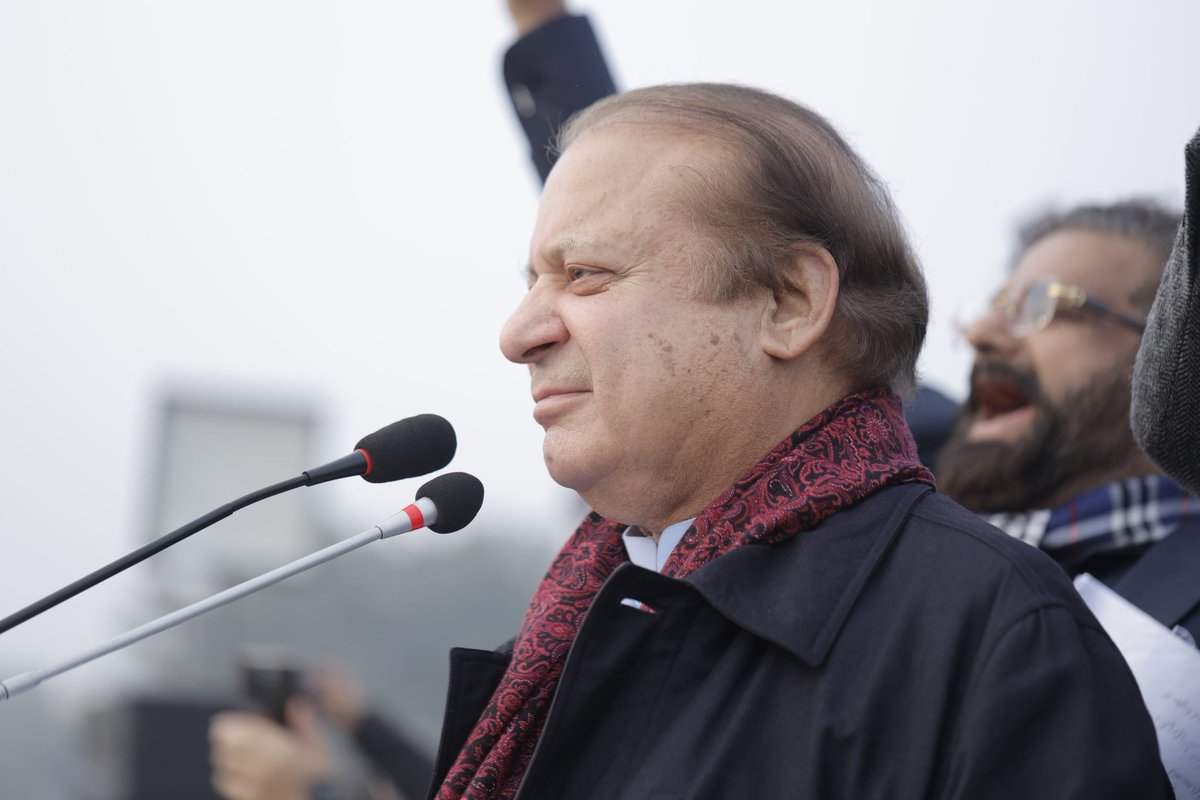 pmln_org's tweet photo. تو جئے سدا نواز شریف ❤️ https://t.co/sfOgoAFrmb