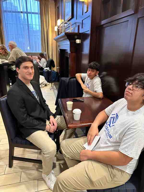 BGCNW's tweet photo. BGCNW teen leadership and staff lead by Director of Programing, Athenia Lee, storm NYS Capital advocating for crucial youth based programming for all children; mental wellness, nutrition, academic, social and leadership programing! #bgcnw #greatfutures #teenleadership #advocacy https://t.co/SQ3Mde7NGS