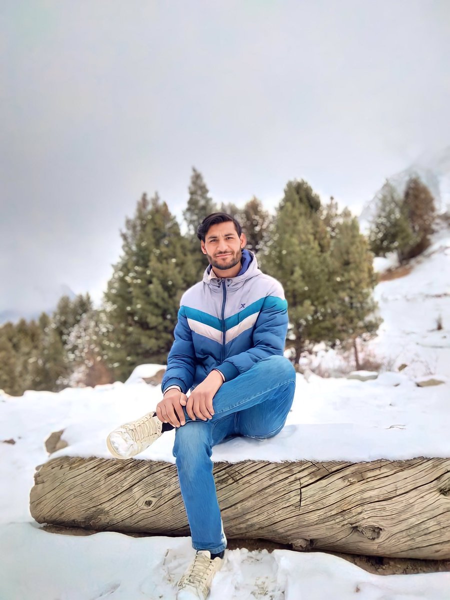 safdargb14's tweet photo. Winter is not a season, it's a celebration.
#ImranKhanPTI #About_today 
#Chandigarh #صرف_10_سال https://t.co/J7d2B8u4hs