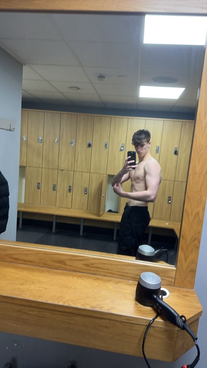 lyricalraze tweet media