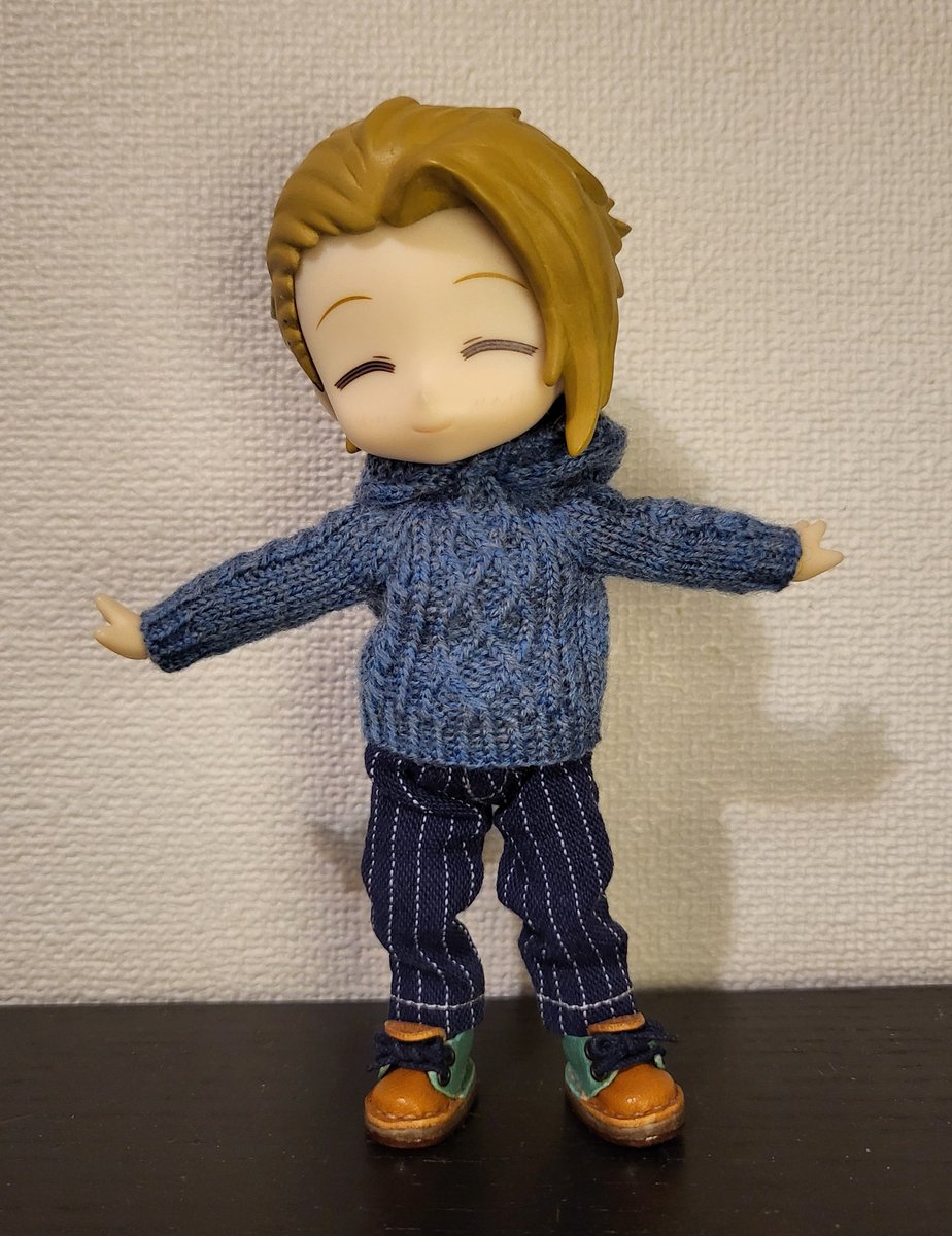 先日のこびと商店街で、つきはなにっと様 <a href="/KadukiHizuru/">華月陽出</a> のフード付アランニットをお迎えさせていただきました！
模様が繊細で優しい風合いがあったかそうでとても素敵✨
ありがとうございました🥰またご縁いただけますように！

#えあるぴねんどる