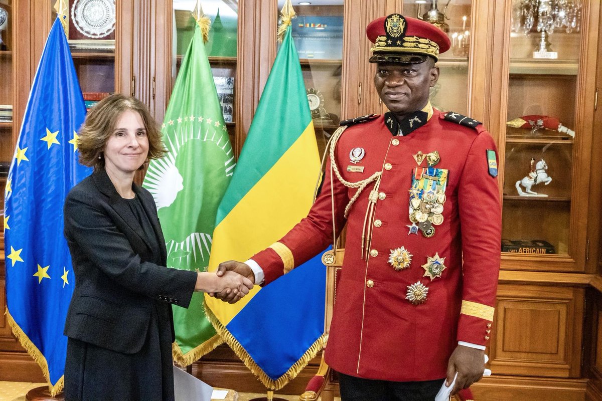 Communiqué 
Gabon : l’Ambassadrice ABADIE remet ses lettres de créance au Président OLIGUI NGUEMA 🇪🇺🇬🇦
eeas.europa.eu/delegations/ga…