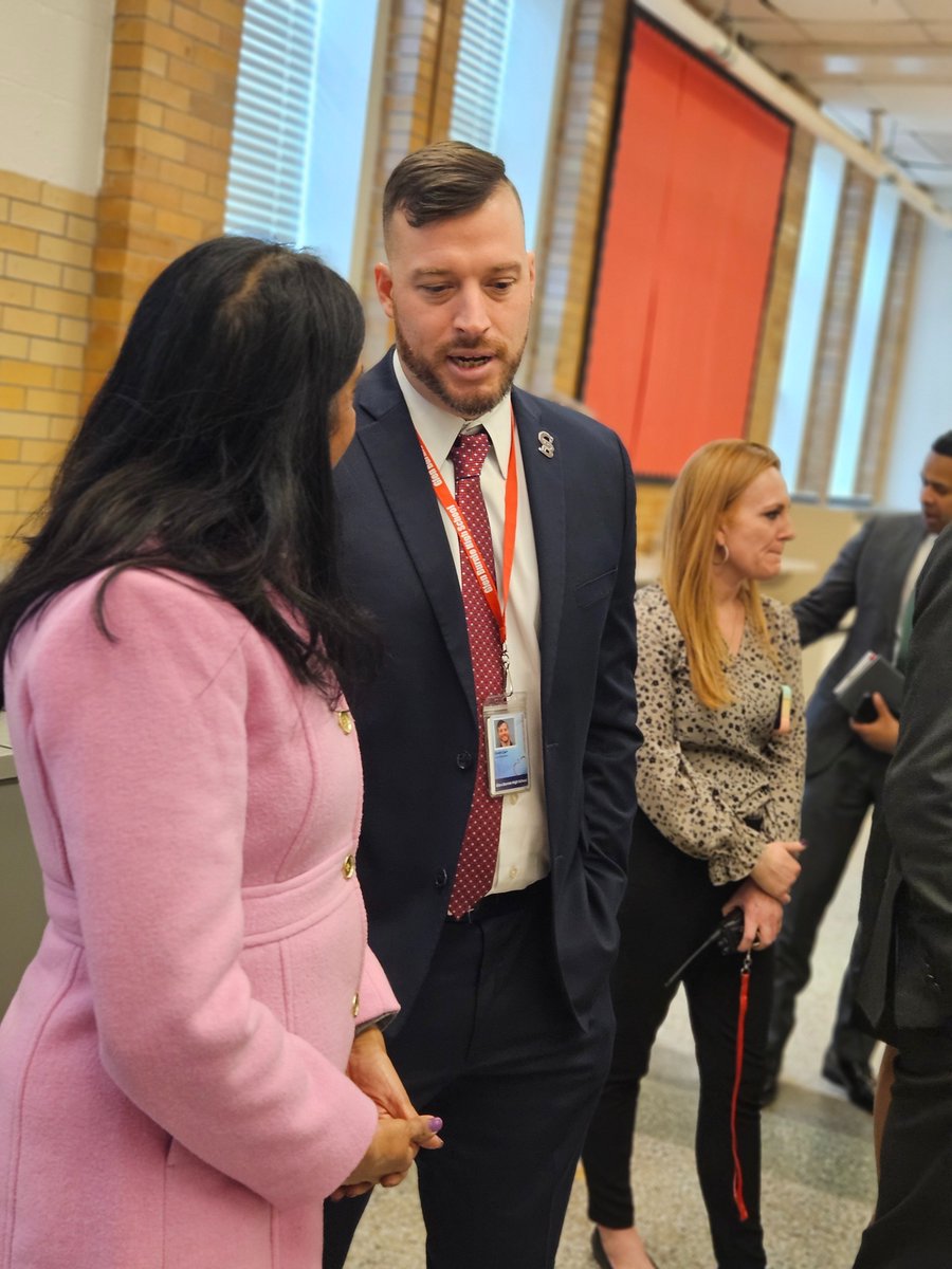 AACPSSupt's tweet photo. Thanks to @GovWesMoore and @LtGovMiller for spending time with our amazing students at @GBHSaacps yesterday to talk about the critical issue of community gun violence. As the Governor said, our students truly are extraordinary! #AACPSFamily #BelongGrowSucceed https://t.co/OlKYXnAGRX