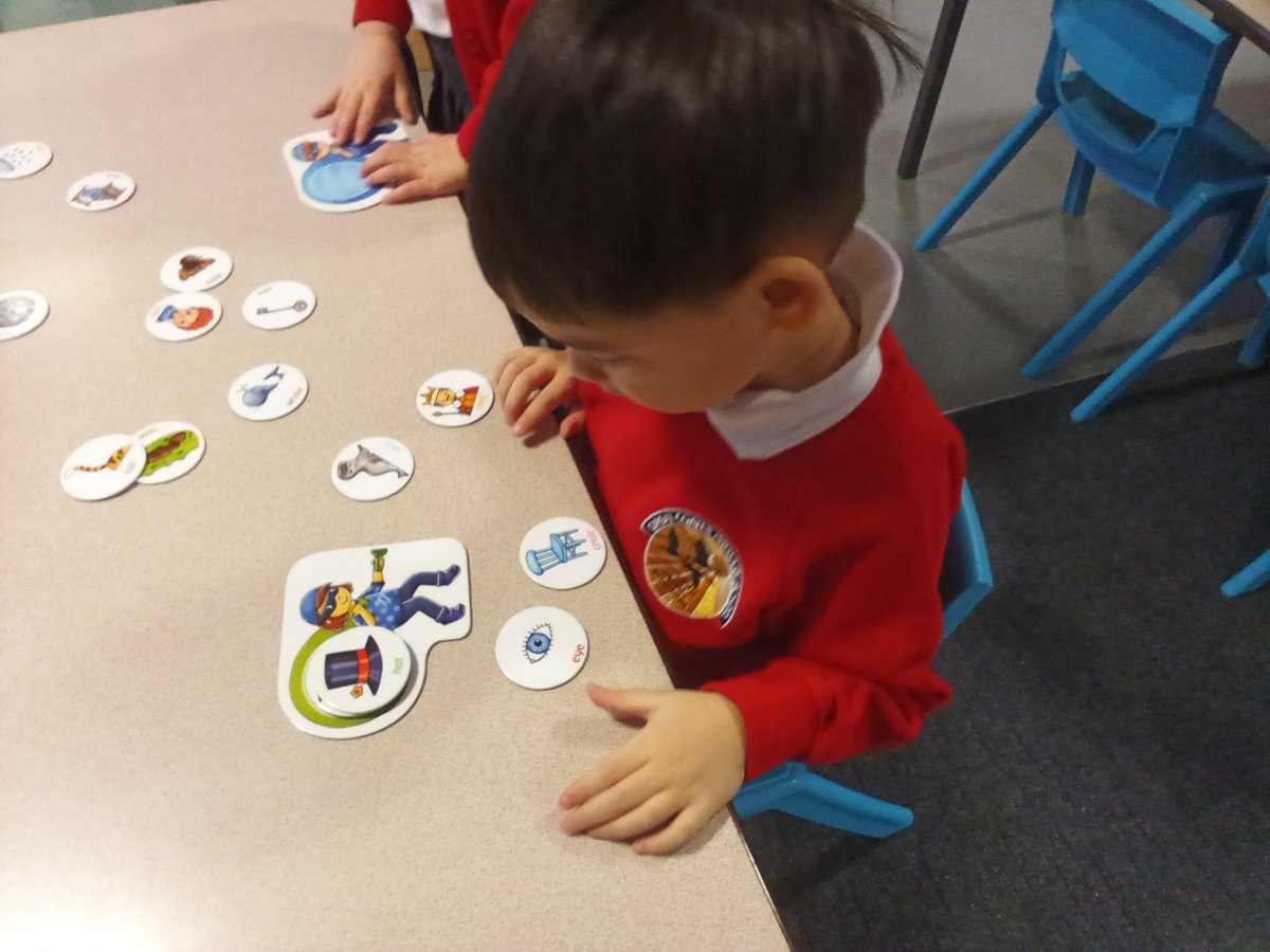 GCPFS2's tweet image. We have been finding rhyming words in our games this morning.  Lots of turn taking and experimenting with sounds and rhyme. @PrimaryGreat #gcpliteracy #gcpearlyyears