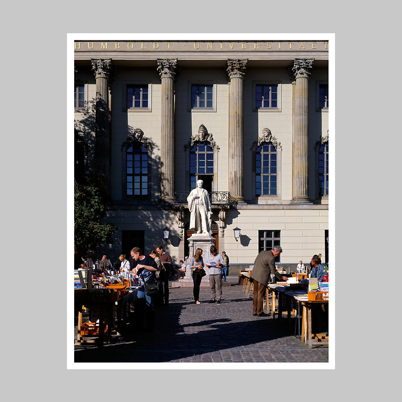 This week, 12 #postcard #motifs by Radek Dabrowski and Michel Meijer are on #sale for €0.60 each. ohoh.store/p/humboldt-uni…

#Berlin #humboldtuniversität #Büchermarkt #4x5 #Architektur #Postkarte #Bücher #Postkartenliebe #schreibmalwieder #Berlinlebt #Stadtlandschaft #FineArtPrint