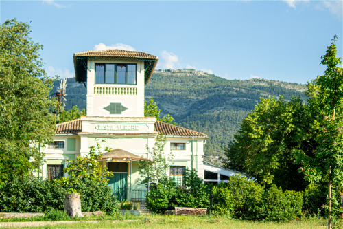 AgresRiera's tweet photo. Ja tens pla per al cap de setmana?
Reserva tu habitación para la noche del viernes y disfruta de la ruta guiada y gratuita el sábado por la mañana https://t.co/5rptuMHGO4