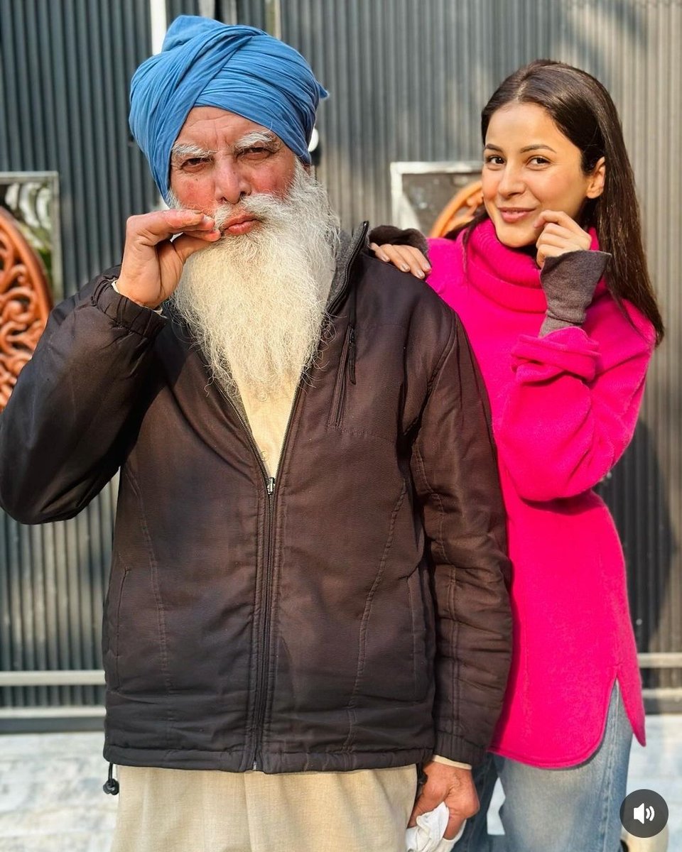 intruusivthots's tweet photo. Suna hai Dada Poti k rishte se khubsurat koi rishta nahi🥰❤️
#ShehnaazGill https://t.co/jHDjRPci40
