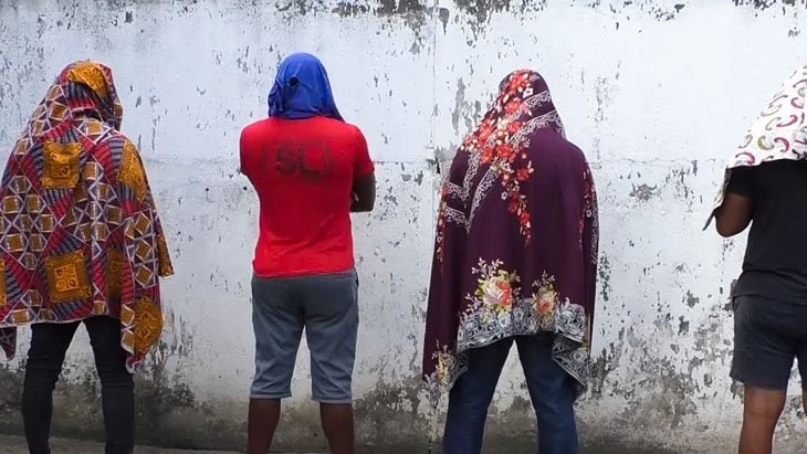 opaisonline's tweet image. Sociedade
Indivíduos roubam camião e matam motorista em Dondo
#assassinato #roubo #dondo #opaisonline #opais #gruposoico
opais.co.mz/individuos-rou…