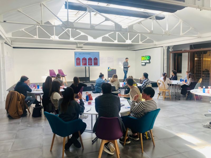 👉 El @YoigoPhygital HUB sigue funcionando a toda vela ⛵

▶ Tras la visita del equipo de Producto de <a href="/grupomasmovil/">Grupo MASMOVIL</a> y la jornada de formación de la <a href="/MContentSchool/">Madrid Content School...</a>, nos espera la llegada del equipo de Ana Torres, Directora de Marca en <a href="/grupomasmovil/">Grupo MASMOVIL</a>💡

📆 15 feb

#eventos