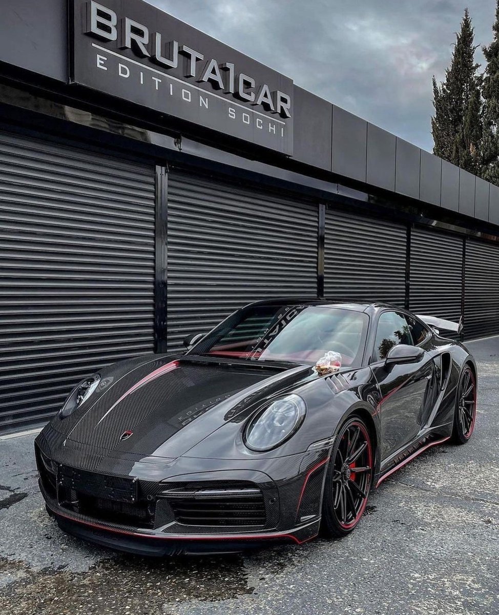 WorldWideCarsTM's tweet photo. Full Carbon Porsche 992 Stinger TR Limited Edition 😳 https://t.co/9uIPDfkD1Z