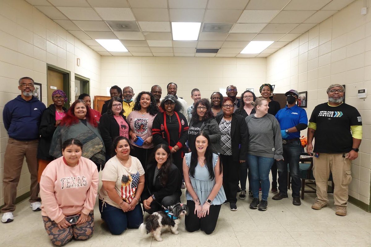MississippiAdos's tweet photo. ADOS Mississippi volunteers traveled to Jackson to attend a State Gathering with statewide organizations in support of a Mississippi People’s Movement hub alliance. This alignment will give organizations more access to resources to help local communities across the state. #ADOSMS https://t.co/JqC05zc0gO