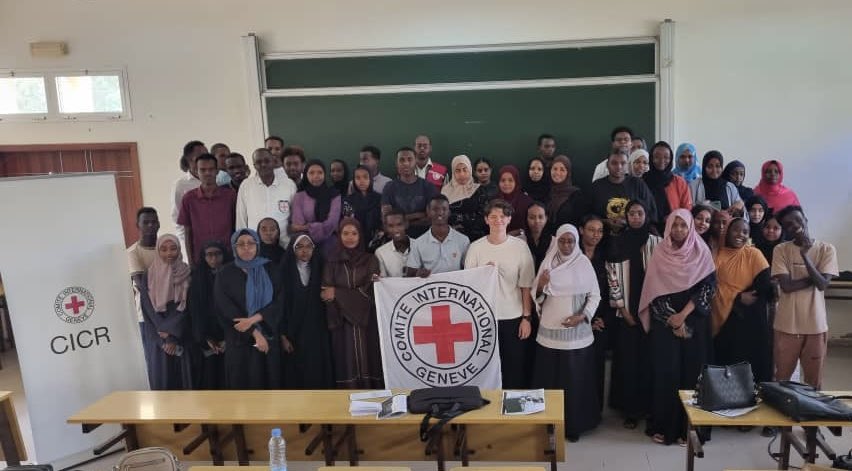 Together with the Regional <a href="/ICRC_Nairobi/">ICRC Nairobi Regional Delegation</a> legal adviser <a href="/jemmaarman/">Jemma Arman</a> proud to organize a session on #IHL (International Humanitarian Law) to law students at the University of #Djibouti. Ready to continue our efforts to have an IHL elective module in the undergraduate law degree.