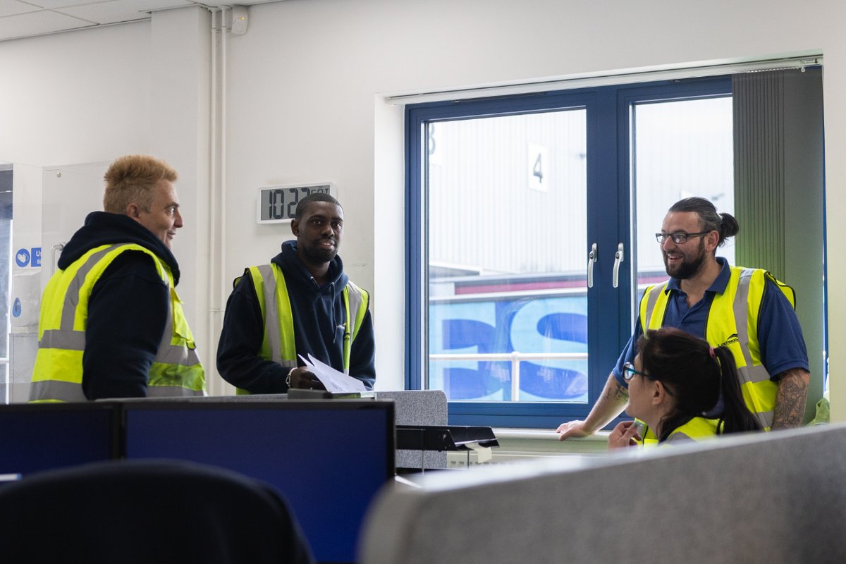 At Lockwood Haulage, we believe in the perfect balance – big enough to handle your logistics needs efficiently, yet small enough to provide personalised service.

#CustomerFocused #LogisticsSolutions #RelationshipsMatter