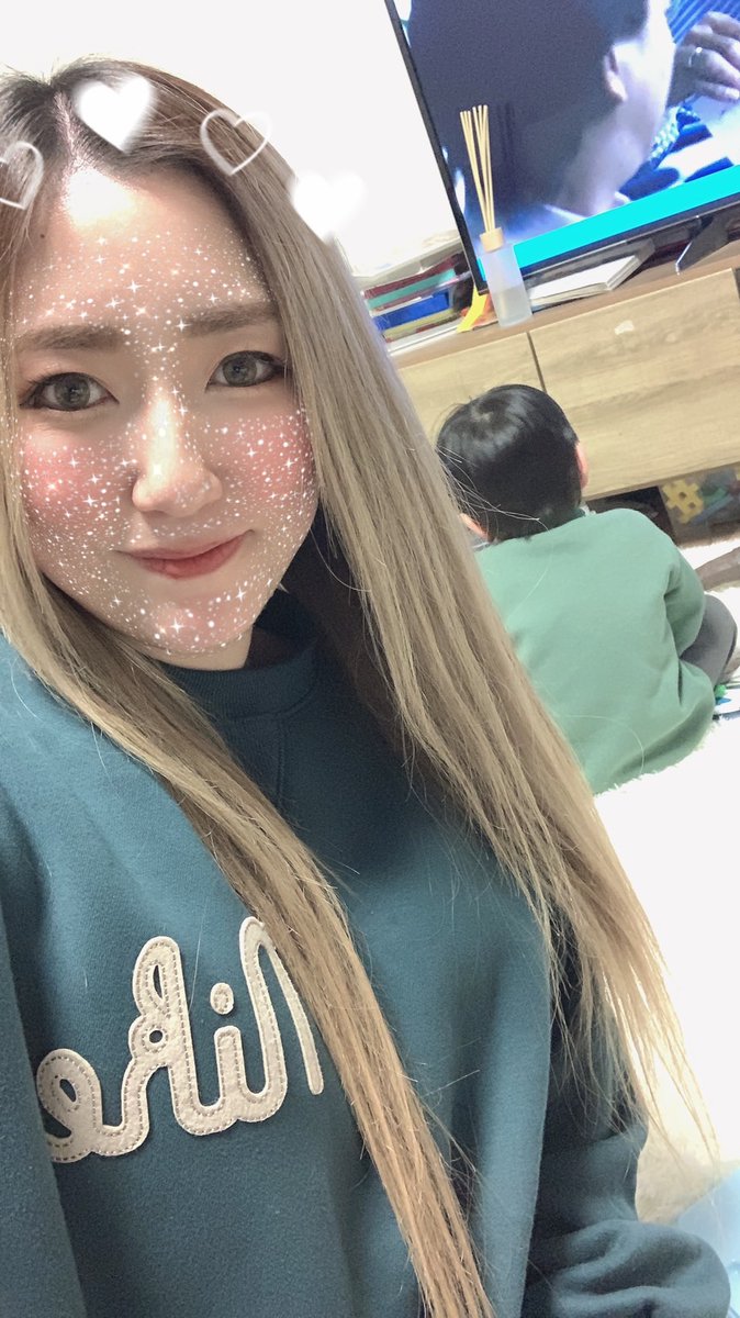 MAi_Buppan_'s tweet image. 大暴露するけど、私がおすすめしてるプロフの副業は。普通に売れてるnowの商品を販売価格50〜90%OFFで仕入れて売ってる。だから利益でないわけがないし売れないわけが無い。私が、独学時代に1番探してたモノを手に入れたの。『仕入先』。独学でメルカリ始めて売れる嬉しさと楽しさを実感。そして自信に…