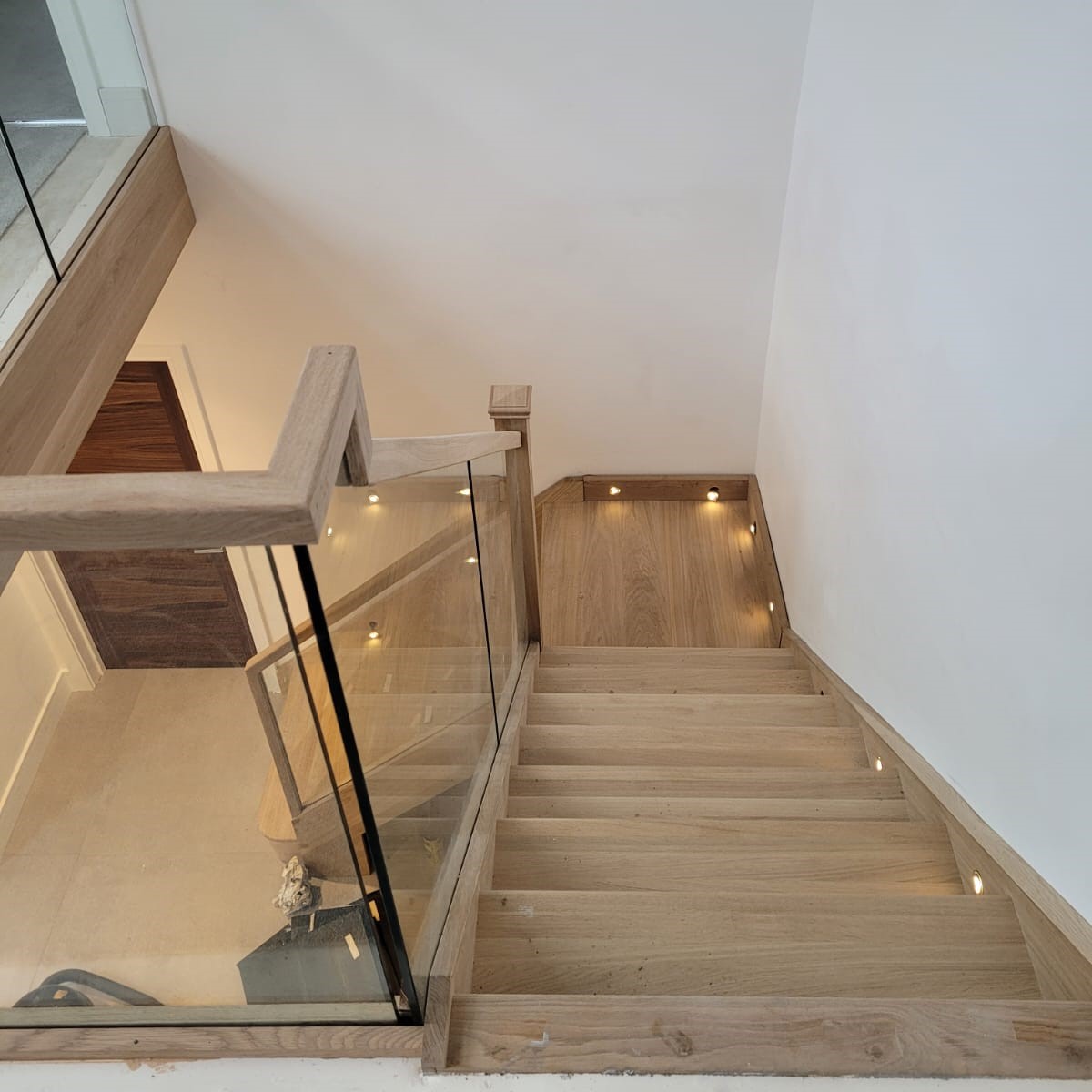 Because Time is Money in Construction…
Delays are the last thing we need in a housebuild project.

Flexible and on-time deliveries tailored to your schedule is the solution.

Planning an upcoming project? Discuss with a staircase expert today: hubs.li/Q02gqGHH0