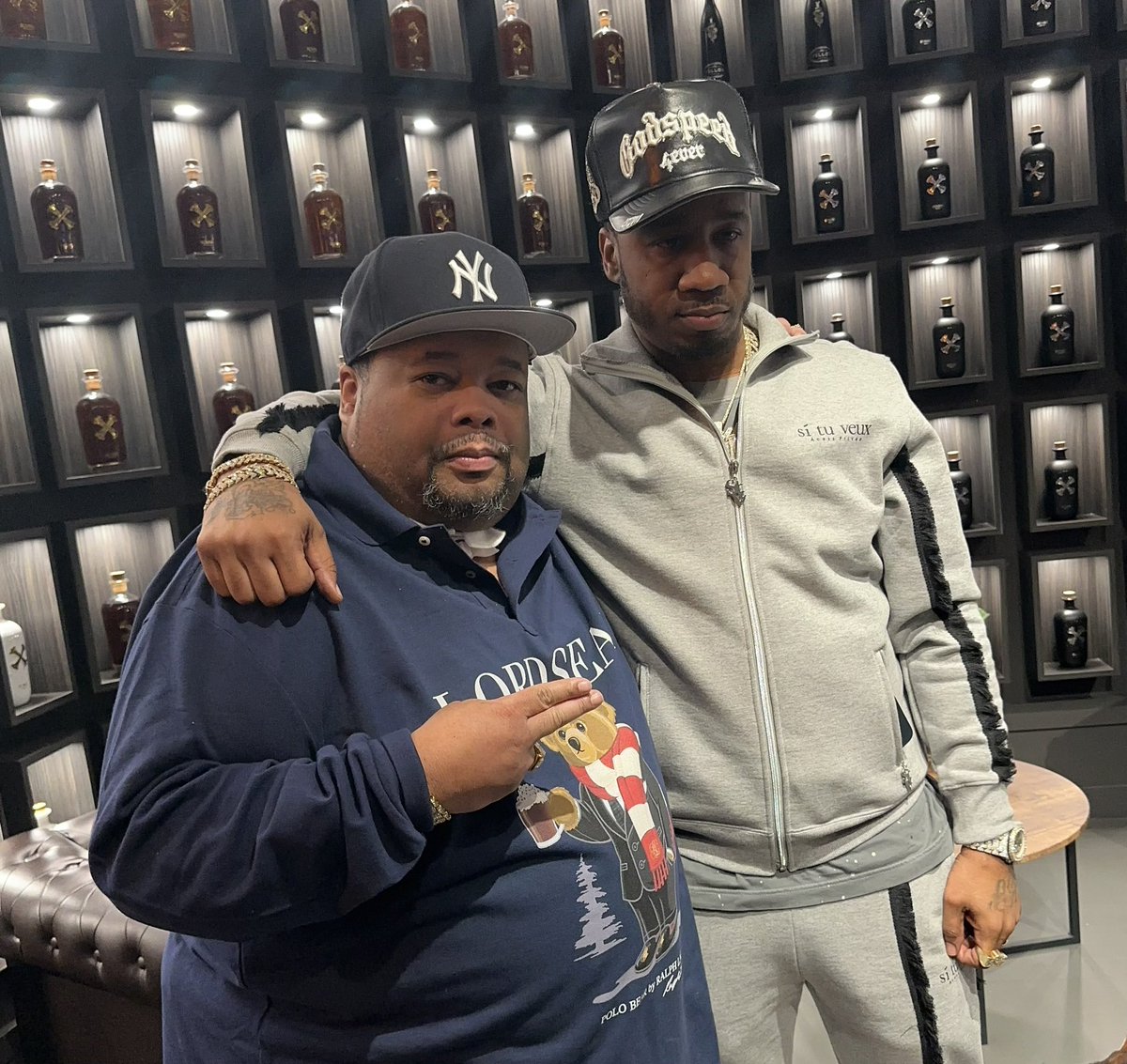 Hanging out with my BIGLILBRO @BennyBsf hop that right now on all ...