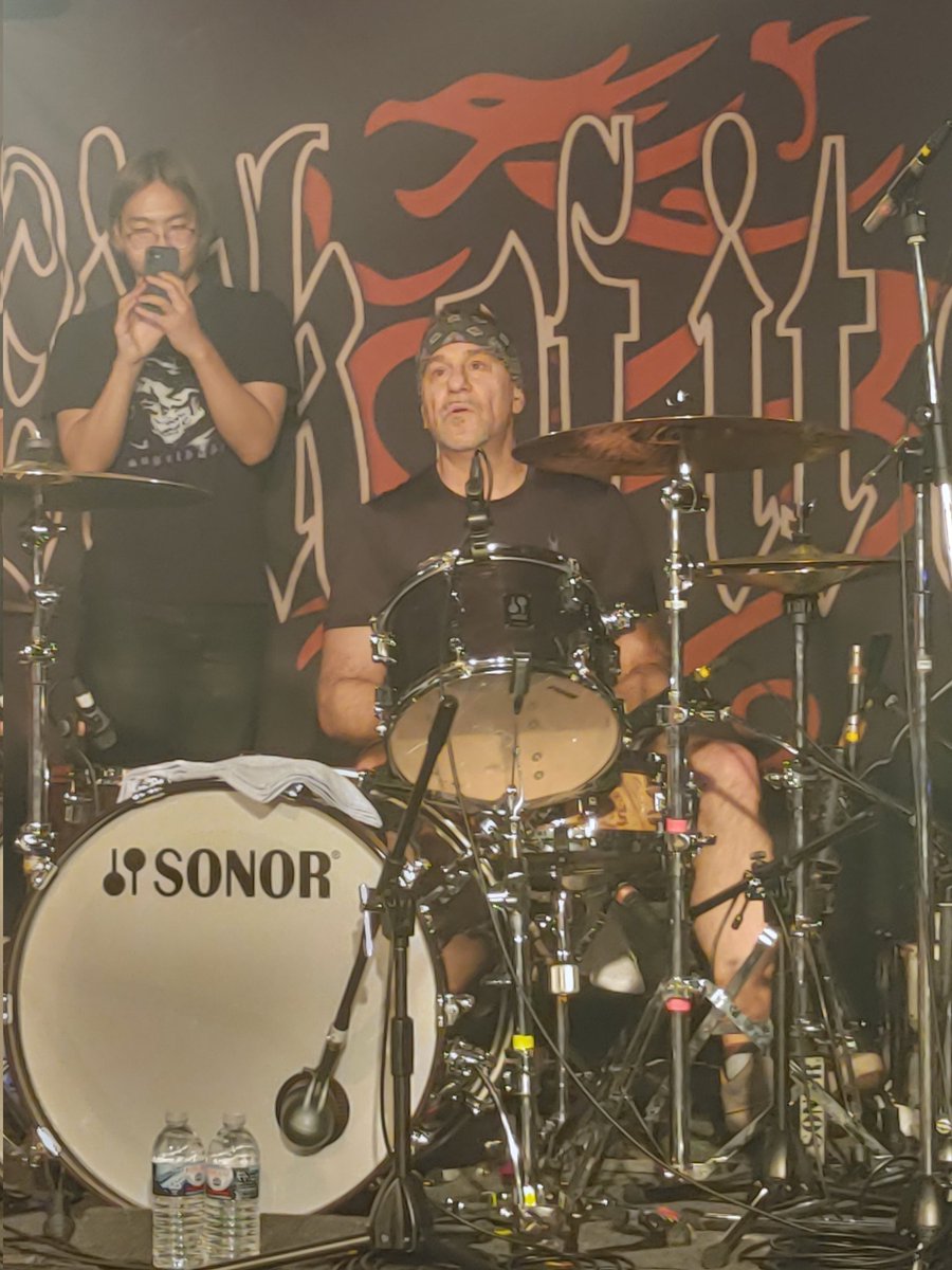 Marstorius1993's tweet photo. Hellfestで観たハンマーフォールは最高だった🤤

ピュアメタルに人生を捧げて良かった🤤♬

悪いけどピュアメタルにしか興味無いしピュアメタル以外は聞く気になれないしライブも行く気になれない🤤

とにかくHammerfallはガチ🤤 https://t.co/1fruLG0EvR