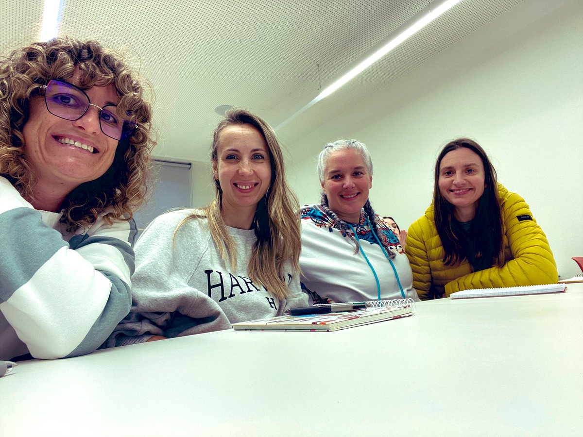 FisioAPMallorca (@fisioapmallorca) on Twitter photo Ahir un grup de Fisioterapeutes d’Atenció Primària <a href="/apmallorca/">Gerència d'Atenció Primària de Mallorca</a> van anar a la reunió per a Tutors de pràctiques clíniques a la UIB <a href="/uibuniversitat/">Universitat de les Illes Balears - UIB</a> Ahir un grup de Fisioterapeutes d’Atenció Primària <a href="/apmallorca/">Gerència d'Atenció Primària de Mallorca</a> van anar a la reunió per a Tutors de pràctiques clíniques a la UIB <a href="/uibuniversitat/">Universitat de les Illes Balears - UIB</a>