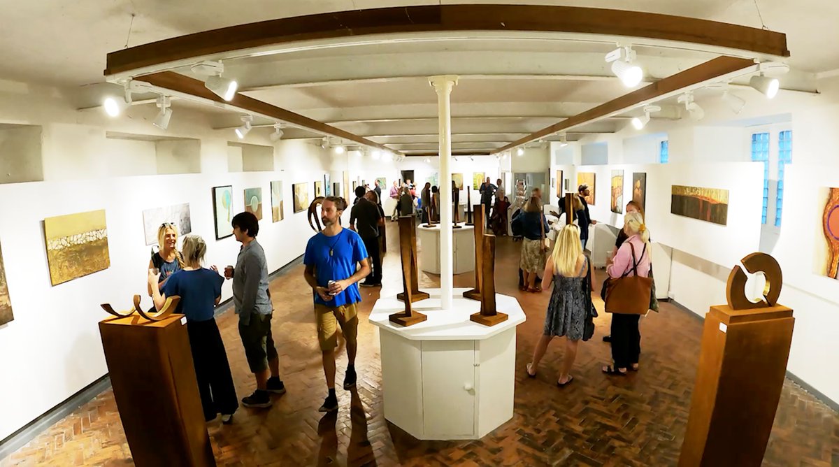 ArtSandercock's tweet photo. Here's the link to my new art video showing works in progress and the final paintings on the wall of The Crypt Gallery in St. Ives. Compass exhibition - paintings by myself and sculptures by Julie Moselen.
https://t.co/rbuJt1rzWw https://t.co/QnKVWZN9HJ