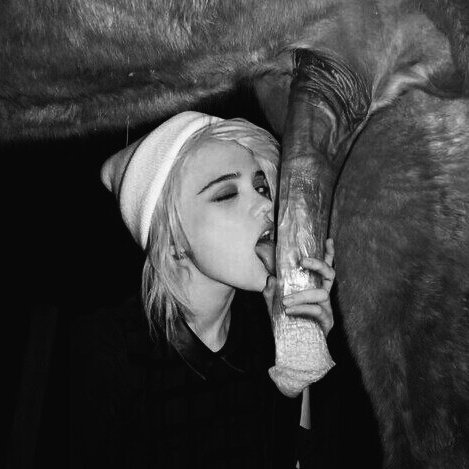 𝑮𝑰𝑽𝑬 𝑰𝑵
𝑺𝑼𝑹𝑹𝑬𝑵𝑫𝑬𝑹
𝑺𝑼𝑩𝑴𝑰𝑻