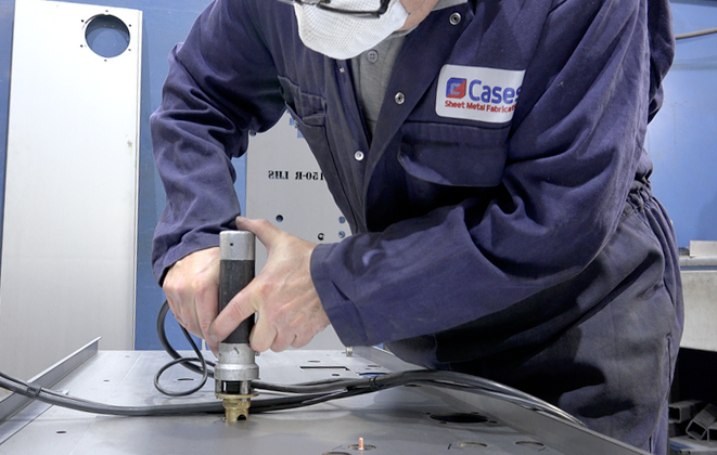 CasesLTD_'s tweet photo. It's a busy morning in our inserting &amp; welding department!

Our #hydraulic insert presses, with automated feed powered by Haeger, takes our #welding #capabilities to the next level! 💪 

The team has had a fantastic start to the year! https://t.co/rovYcrrluI