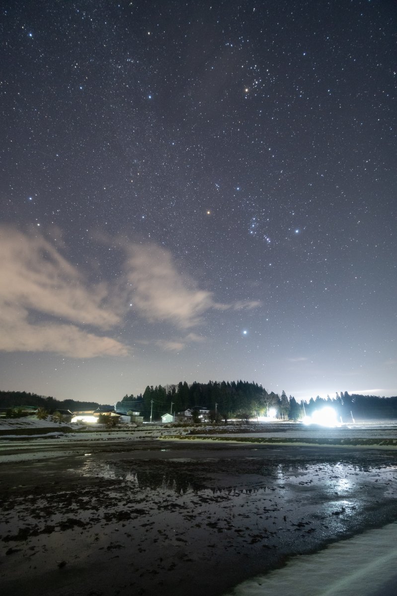 man_ten_bo_shi's tweet photo. 今夜の能登の星空です。
昨夜に続いて美しい星空を見ることができました。
本日から2月13日頃までは午後7,8時頃に月明かりの影響がありません。星空が見やすい時期ですよ。
寒い日が続きますので、暖かい格好で星空を眺めてみましょう。 https://t.co/cjBd8ARrI1