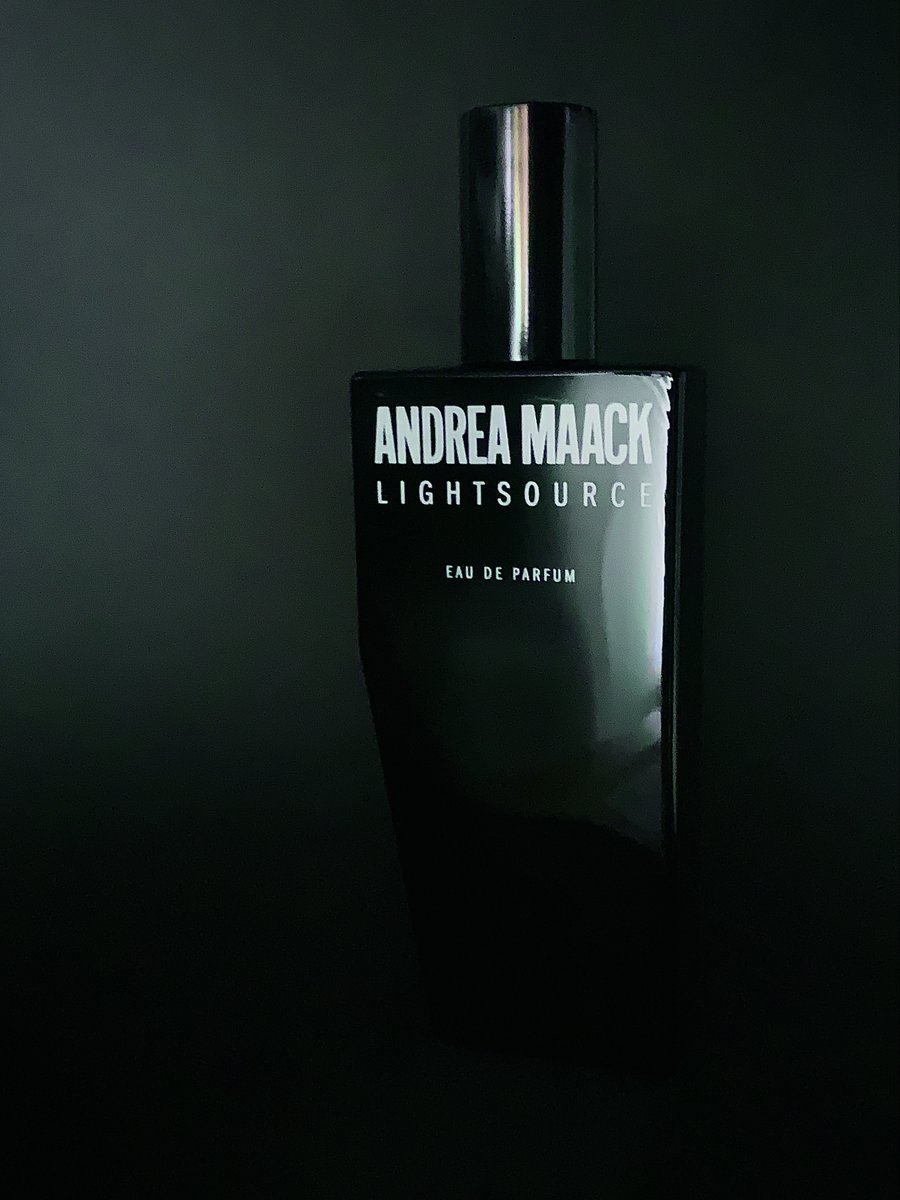 Andrea Maack｜ライトソース 誰かの音楽で、目に見えない共通点をも