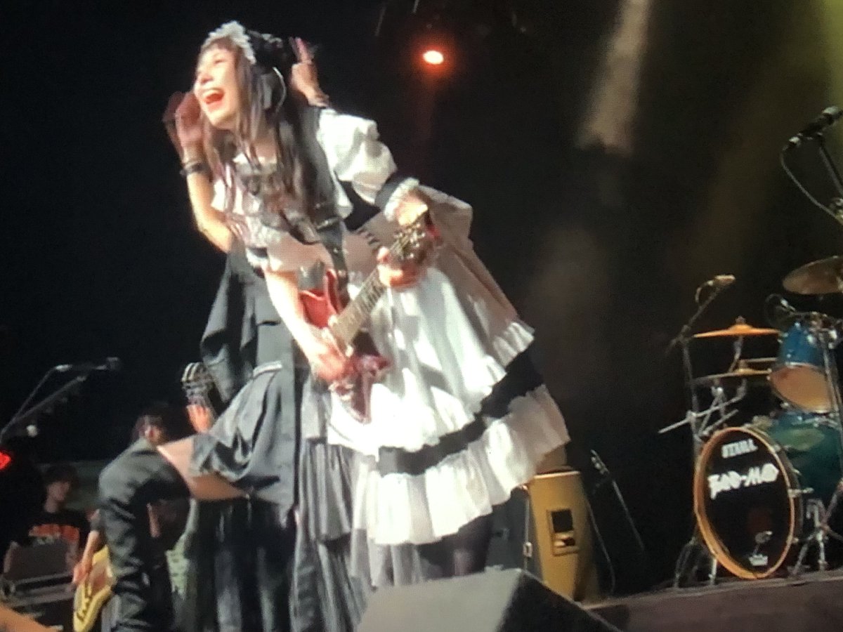 Charles37555666's tweet photo. Happy Tono Tuesday Maidiacs! ๐๐ฅฐ๐ธ๐ฐโ๏ธ๐๐๐๐ #bandmaid #Mincho #MasterComposer #Daydreaming @kanami_bandmaid #PRS We love you Mincho!!! ๐๐ฅฐ๐ https://t.co/vUMSLoO3l2