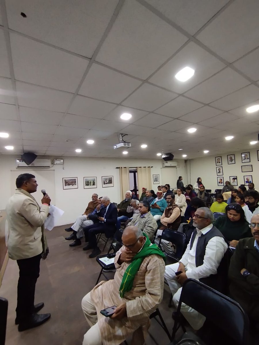 Prof Pushpa Kumar, head of DU Faculty of Law invoked the concept of #GreenParty and the learnings for India <a href="/Delhiuniversit/">Delhi University</a> @cgr_india <a href="/PressClubOfI1/">Press Club Of India</a>