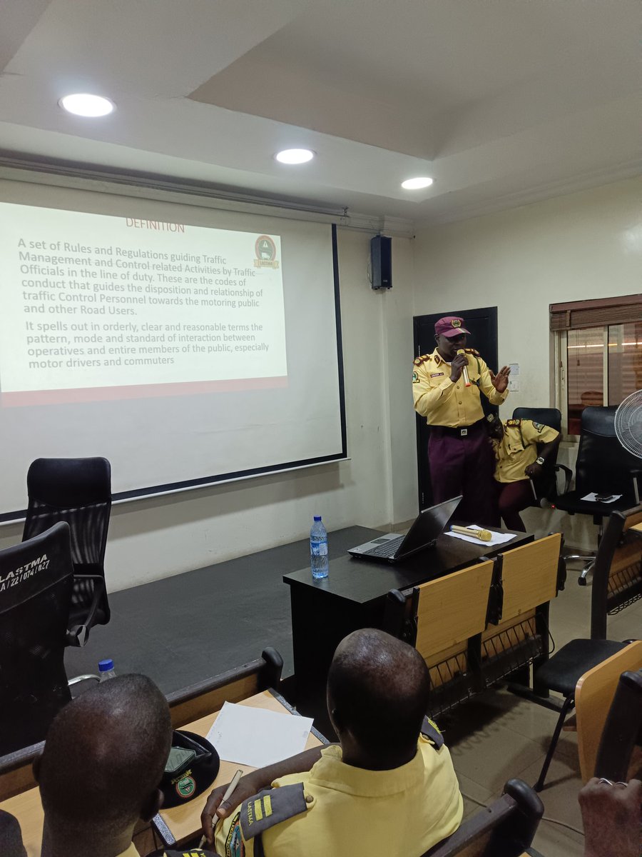 followlastma's tweet photo. #TrainingDay2
#LASTMATraining
#HappeningNow
#OperationalGuidelines
Mr. Jibril Oshodi, The Quartermaster General of LASTMA, taking the session on "Operational Guidelines"
@followlasg @Gidi_Traffic @jidesanwoolu @lagostraffic961 @Sola_Giwa @TrafficChiefNG @Mr_JAGs https://t.co/Nhij3JaKk8