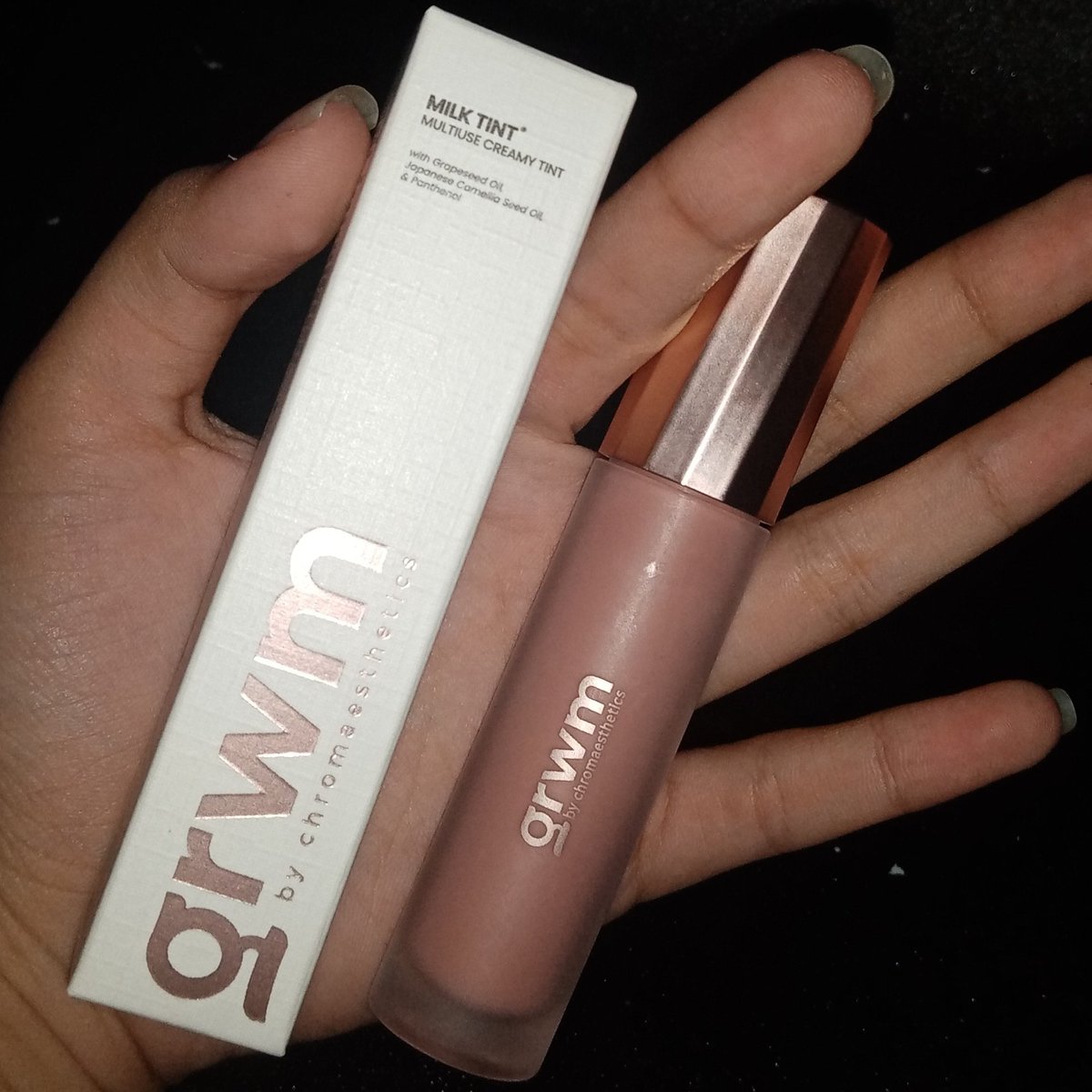 04FINDS's tweet photo. wts lfb grwm milk tint parfait

₱200 (from ₱379) can lower if payo!

— just used once (for swatch only)
— still with box

try lang baka may naghahanap >< https://t.co/BNd4o4qMUf