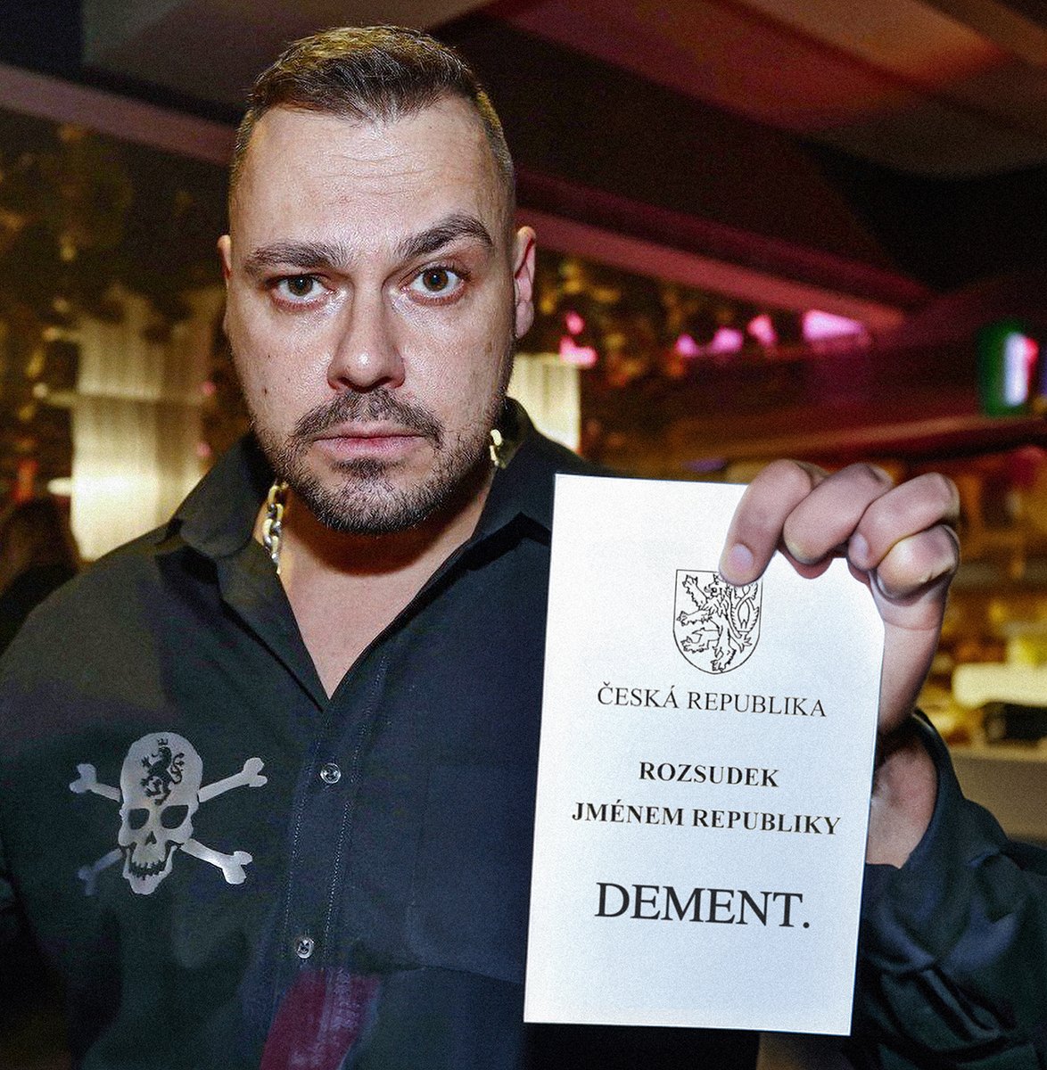 Marketingový ředitel Kučera nebyl potrestán za výrok, v němž o hudebníkovi Ortelovi hovořil na Twitteru jako o „dementovi“. Názor si Kučera utvořil na základě pravdivých informací, uvedla plzeňská přestupková komise, která se odvolala i na nálezy ústavního soudu.