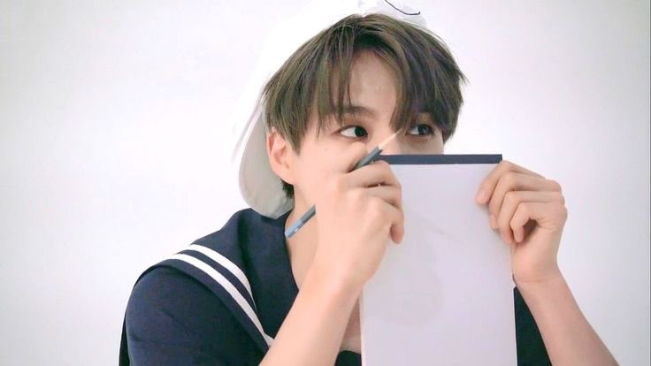 peacchigo's tweet photo. Boyfriend? Tutor?
—— a markno au

in which jn rents a fake virtual boyfriend to be his tutor, and the said boyfriend appears to be his crush, mk lee https://t.co/VrEuQIZpjx