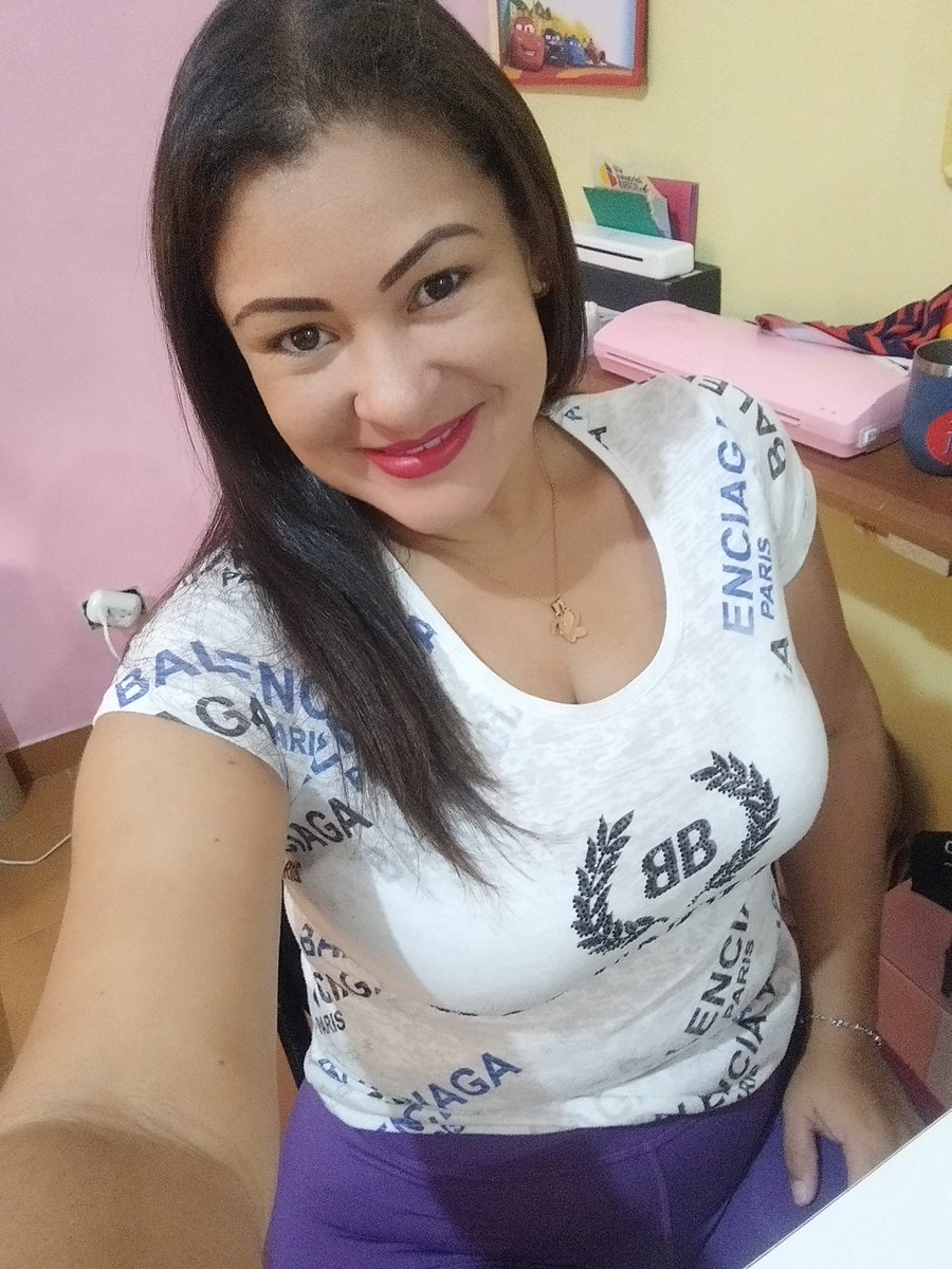 MONIKVANESA's tweet photo. Excelente día https://t.co/X2rVOzgebB