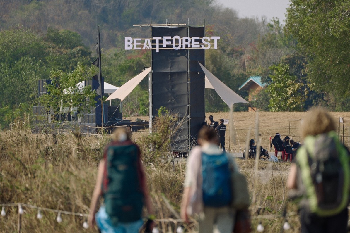 NNEWs_Uent's tweet photo. BEATFOREST Festival ปีแรก! ฟินกันบ่ายยันเช้ากับ 21 ศิลปินอิเล็กทรอนิก พร้อมกิจกรรมใกล้ชิดธรรมชาติในบรรยากาศภูเขาโอบล้อม 360 องศา

อ่านต่อ: https://t.co/kHb1UoQCV0

#Beatforest #BeatforestFestival #MusicFestival #Bonanza #Music #Camp #Camping #Thailand https://t.co/ycisOVqPMT
