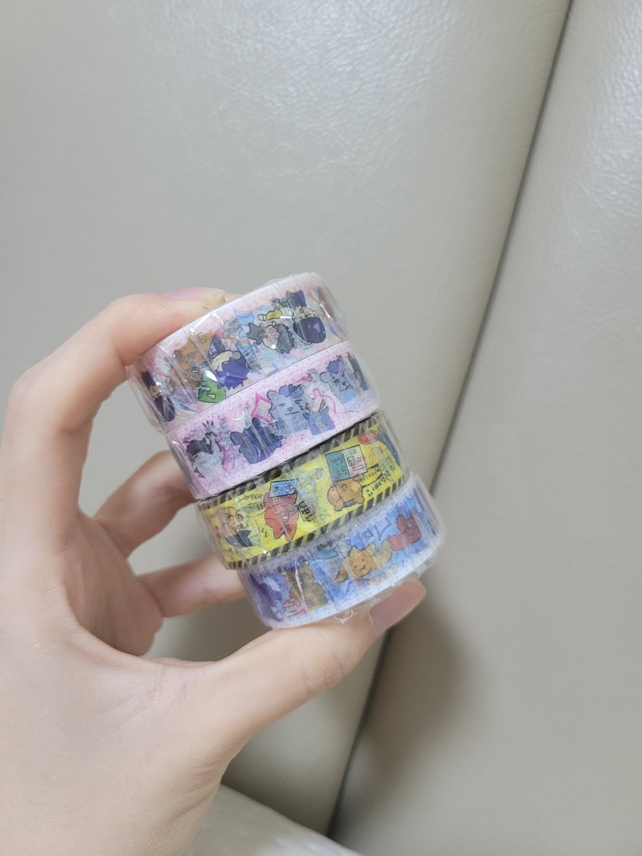 eun_cos_'s tweet image. #타임아웃_작전성공

일펍 타임아웃에서 희찬이를 했어요!! 코스뿐만 아니라 전프레 물품인 마테4종도 제가 전부 그렸습니다!! 정말 예쁜 마테니 아껴주시길💕 후기는 타래로 쓰겠습니다!
모두 와주셔서 감사합니다. 사진은 디엠으로 부탁드릴게요!🥹💖