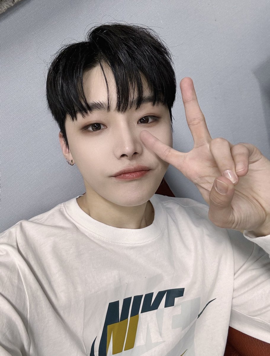 DoDoJoaH's tweet photo. 🐱고양이 같은데.. 잘생기셨어요👍
#렉스 #LEX #소디엑 #XODIAC https://t.co/Bkzqtx8z8P