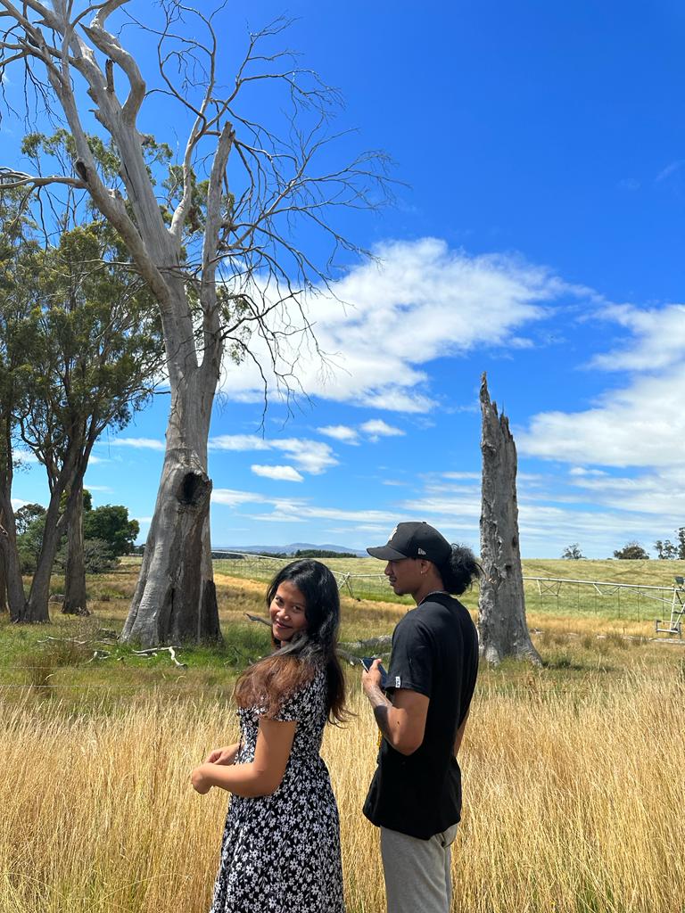 Ayuabece's tweet photo. From = it is alright, mate!
To = it is okay, baby🤸‍♂️❤️

I still can't expect anything from anyone... but thank you so much for keep sitting beside me in this hard time and helping me relieve my anxiety. Tasmania got so much beautiful because of you!!🥺🥺 https://t.co/93IciB7kcL