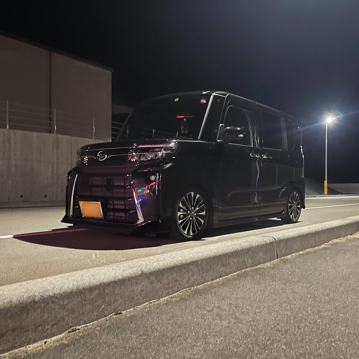 4Xbe7's tweet photo. #車乗りとして軽く自己紹介

名前 ： れぃ
住み ：東北 
性別 ：🚺
年齢 ：20
愛車 ： タントカスタム
一言 ：仲良くしてください🙌
 #車好きな人と繋がりたい  #タントカスタム  #車好き女子  #フォローしてくれたら嬉しいです https://t.co/pzmcU71SHO