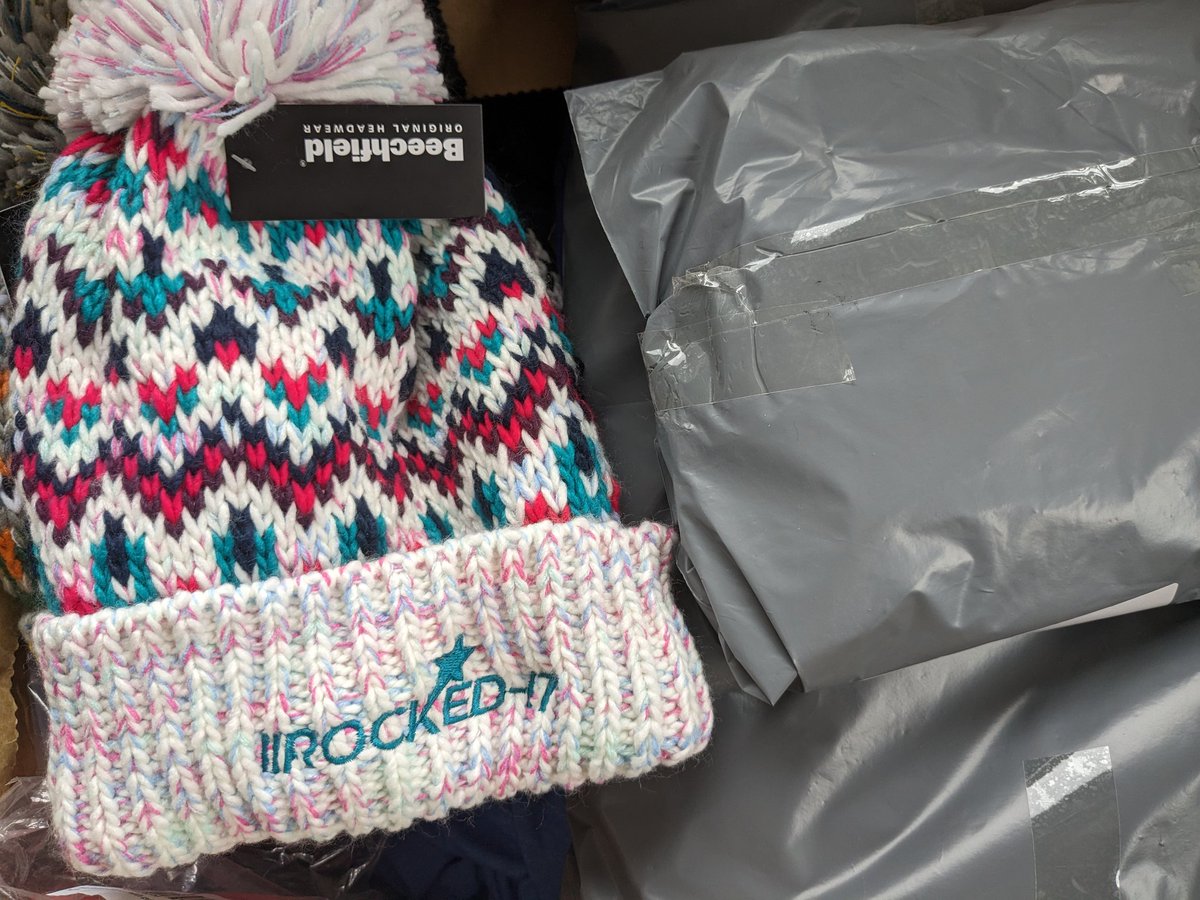 TinTopsUK tweet media