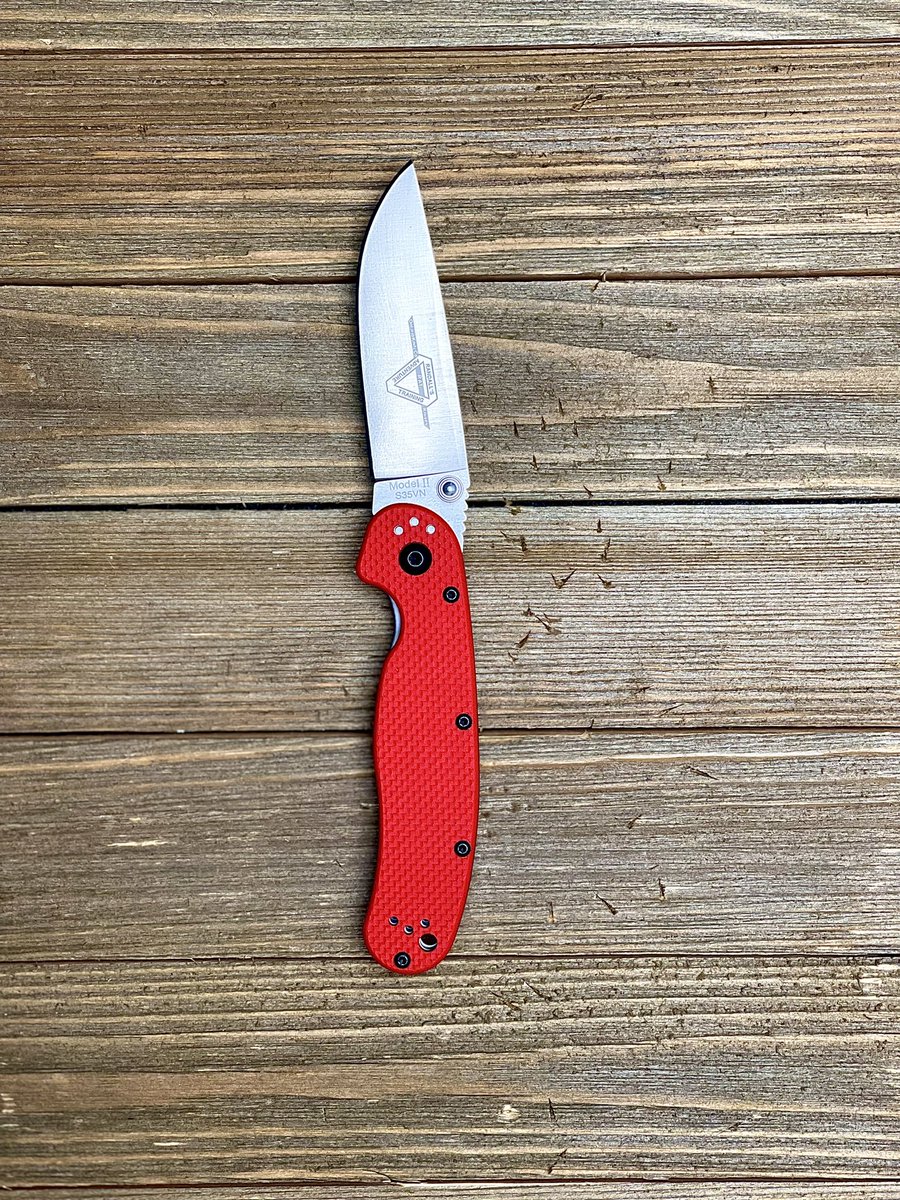OntarioKnife's tweet photo. We are excited to announce that the long awaited #REDRATII has landed and is available! Keep an eye out with your local stores & distributors! ππ½πͺπ With signature red #G10 scales and #S35VNBladeSteel! your new compact powerhouse has arrived. #UpgradeYourEDC #ontarioknifecompany https://t.co/6Iq9kD3cgU