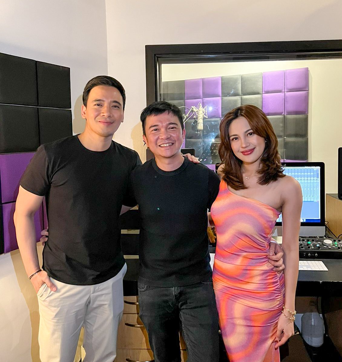 @realeriksantos and @MyJaps just cooked up something special with Jonathan Manalo in the recording studio! 👀🎙️ Abangan ang collab nila soon! 😉 #ErikSantos #JulieAnneSanJose #LoveBound